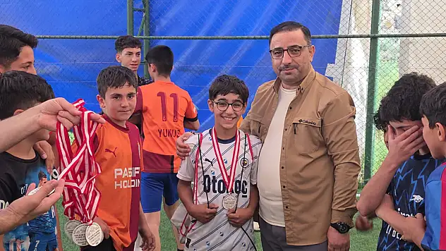 Doğubayazıt'ta Kur'an kurslarının şampiyonu belli oldu