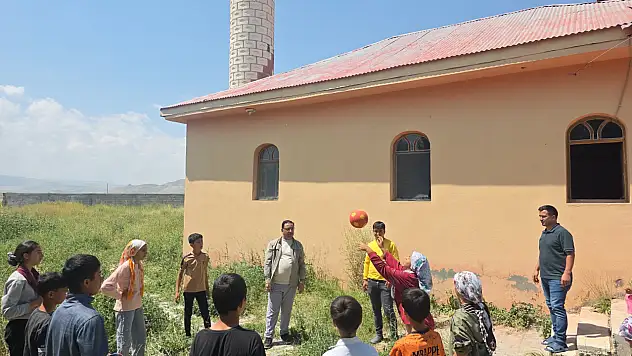Doğubayazıt'ta Kur'an Kursu öğrencileriyle neşeli buluşma