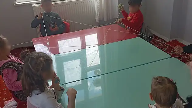 Doğubayazıt'ta minikler değerleri oyunlarla öğreniyor