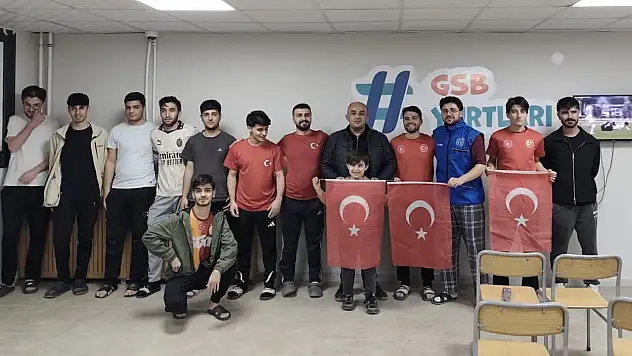 Doğubayazıt'ta öğrenci yurdunda milli maç heyecanı