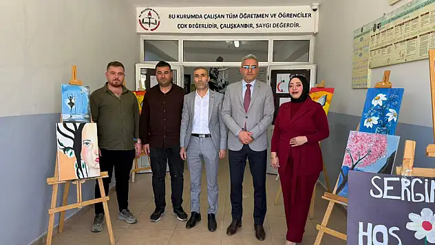 Doğubayazıt'ta öğrencilerin yıl boyu emekleri sergilendi