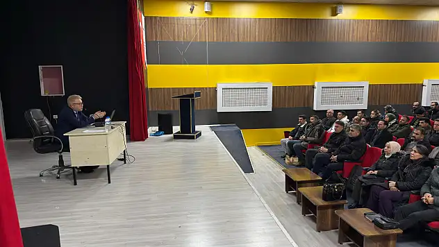 Doğubayazıt'ta okul yöneticilerine yönelik Muhakkiklik Semineri düzenlendi