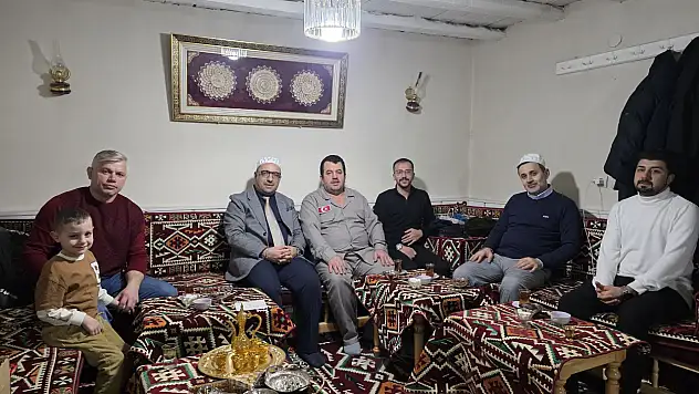 Doğubayazıt'ta Umre dönüşü anlamlı ziyaret