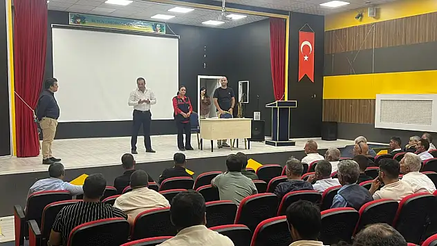 Doğubayazıt'ta üreticilere şap hastalığı uyarısı