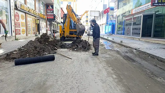 Doğubayazıt'ta yollar sokak sokak yenileniyor