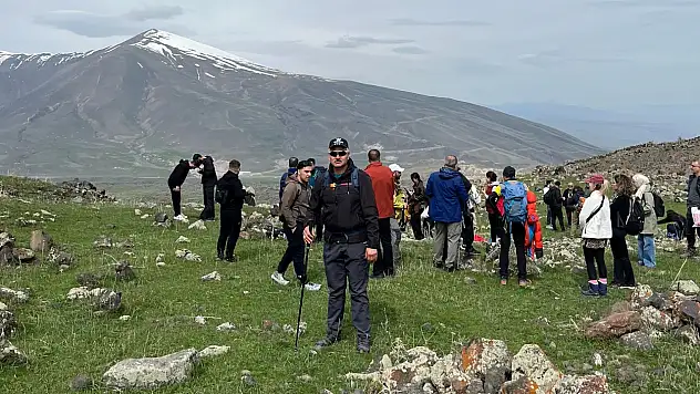 Doğubayazıtlı doğaseverler Korhan Yaylası'nda baharı karşıladı