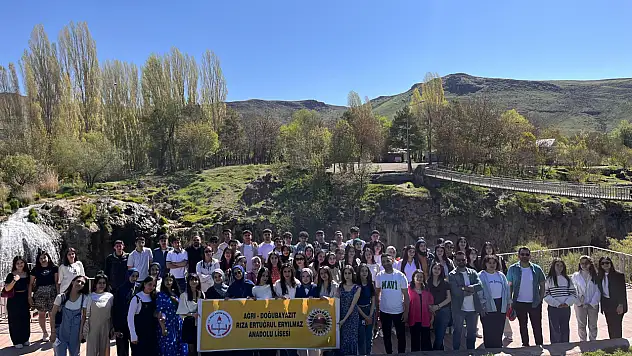 Doğubayazıtlı öğrencilerden Van'a eğitim odaklı ziyaret