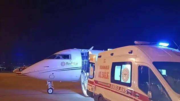 Down sendromlu bebek, acil kalp tedavisi için İstanbul'a uçakla sevk edildi