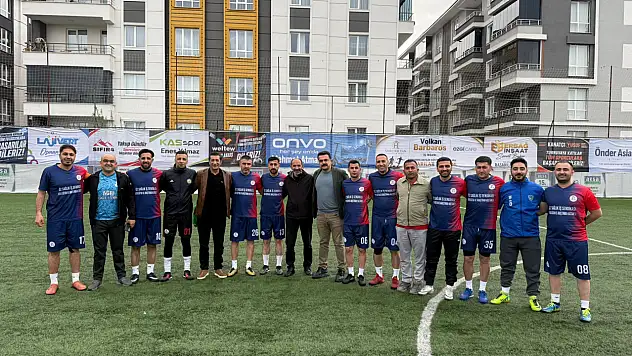 Dr. Mehmet Acu'dan sporculara destek ziyareti