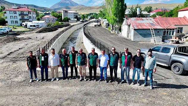 DSİ Eleşkirt'teki taşkın koruma çalışmalarını yerinde inceledi