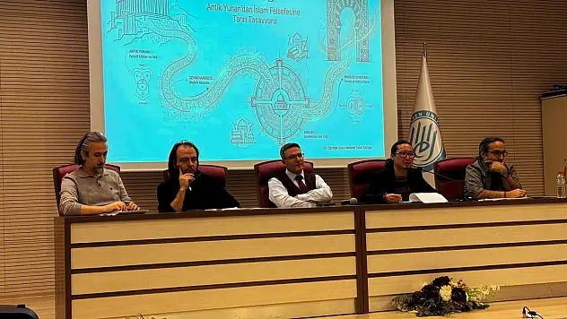 Düşüncenin Sınırlarında Bir Diyalog: Dünya Felsefe Günü Paneli Düzenlendi