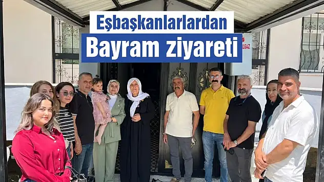 Edremit Belediyesi'nden Mahallelere Bayram Ziyareti