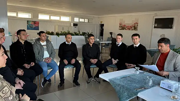 Edremit Jandarma Sosyal Tesisleri Personeline Gıda Güvenliği Eğitimi Verildi