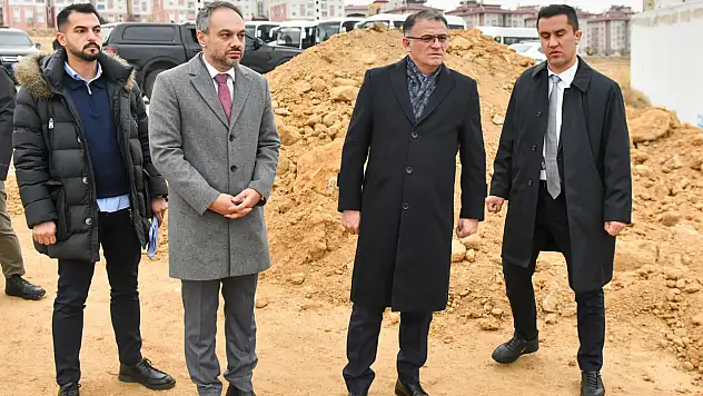 Edremit'te Eğitim Yatırımları Hızla Sürüyor