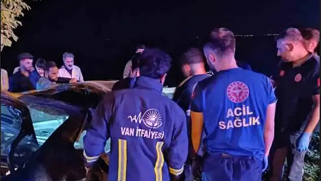 Edremit'te otomobil takla attı: Sürücü yaralı, soruşturma başlatıldı!