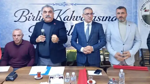 Ege Bölgesi Erzurum Dernekler Birliği Federasyonu Kemalpaşa'da Birlik Kahvaltısına Katıldı