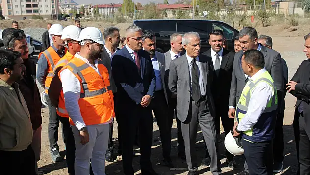 Eğitime ve turizme büyük destek: İbrahim Çeçen'den Doğubayazıt'a anlamlı ziyaret