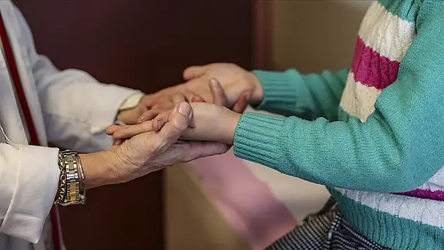 Eklem ağrısı çocuklarda romatizmanın habercisi olabilir