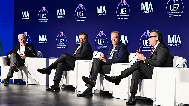 Ekonomiyi şekillendiren ikili: 5G ve yapay zekâ