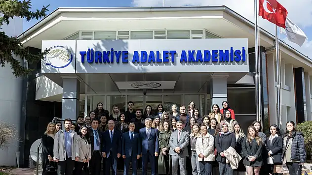 Ekrem Çelebi'den Adalet Akademisi'ne ziyaret