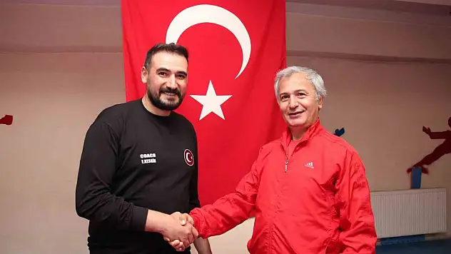 Ekrem Keskin'den hocasına vefa ziyareti: 25 yıl sonra unutulmadı!
