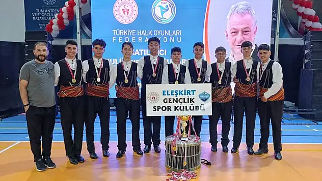 Eleşkirt Gençlik Spor Kulübü bölge şampiyonu oldu