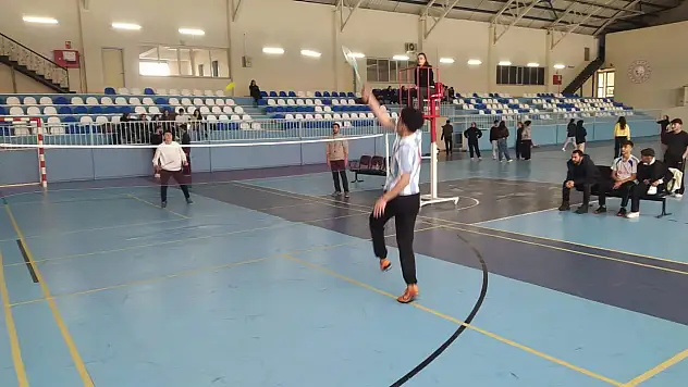 Eleşkirt'te 120 sporcu kıyasıya yarıştı