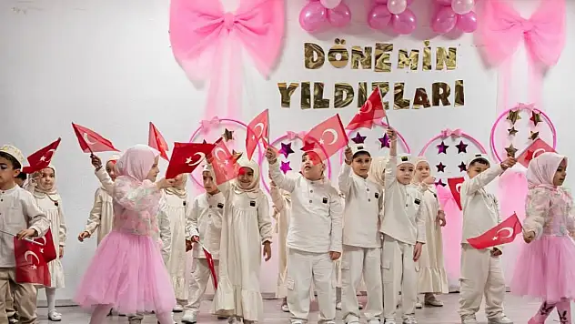 Eleşkirt'te 4-6 yaş Kur'an kursları yıl sonu programı düzenlendi