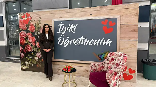 Eleşkirt'te Öğretmenler Günü renkli etkinliklerle geçti