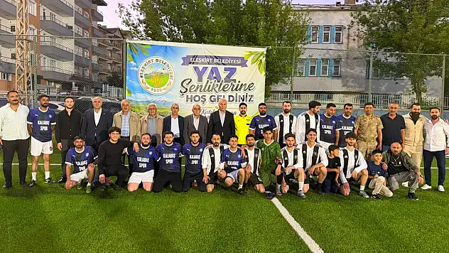 Eleşkirt'te Yaz Şenlikleri ilk gece maçıyla başladı