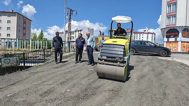 Eleşkirt'te yol onarım çalışmaları aralıksız sürüyor
