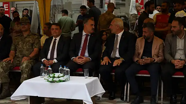 Eleşkirt Yaz Şenlikleri final gösterileri coşkuyla tamamlandı
