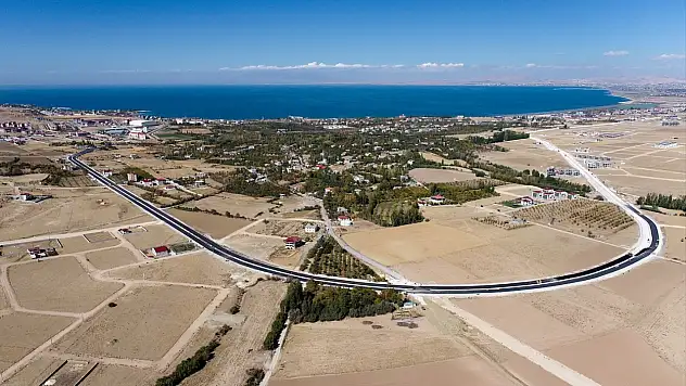 Elmalık Yolu'nda Asfalt Serimi Başladı: Trafiğe Büyük Rahatlama Geliyor