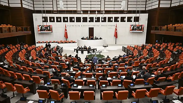 Emekliler ve memurlar için yeni dönem mi başlıyor?