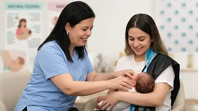 Emzirmede belirleyici olan bebeğin talebi
