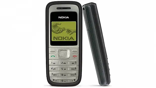 En İyi Asker Telefonları Hangileri? (2025)
