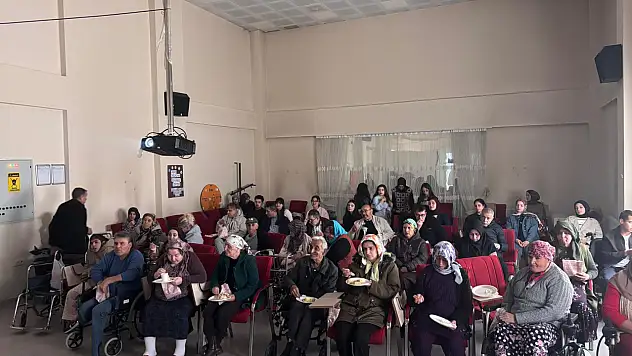 Engelsiz Yaşam Merkezi'nde sinema etkinliği düzenlendi