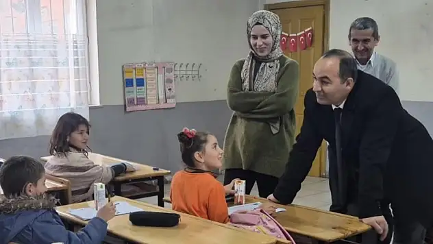 Erciş İlçe Milli Eğitim Müdürü Deniz'den Okul Ziyareti