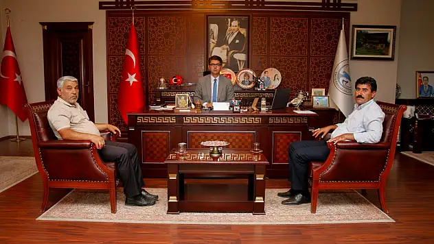 Erciş Kaymakamı muhtarlarla buluşarak yerel sorunlara çözüm aradı