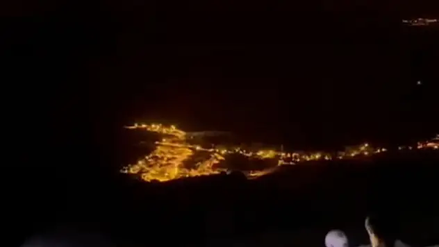 Erek Dağı'nda Van Gölü Mavi Kalsın yürüyüşü ile doğaya dikkat çekildi