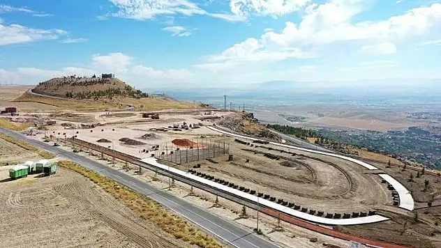 Erkilet Nedir, Erkilet Güzeli Ne Demek?