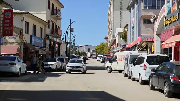 Erzurum Aşkale'de 4.4 büyüklüğünde deprem, panik yarattı ve öğrenciler bahçelere çıkarıldı