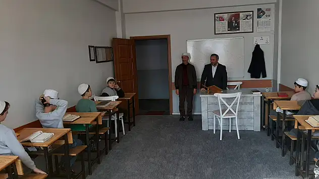 Erzurum Aziziye Kur'an Kursu'nda Hafızlarla Buluşma