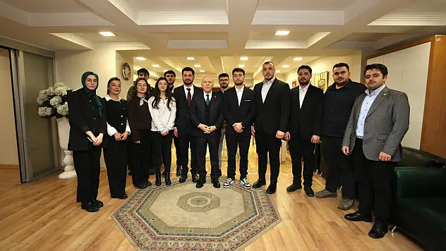 Erzurum Büyükşehir Belediyesi'nde Gençlerle Proje Değerlendirmesi