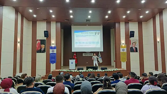 Erzurum Çalışma ve İş Kurumu'ndan Teknik Üniversite Öğrencilerine 'İş Arama Becerileri' Eğitimi