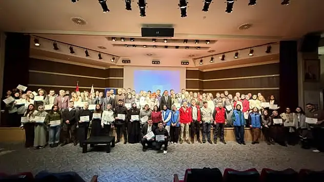 Erzurum'da 206 Genç Girişimci Belgelerini Aldı