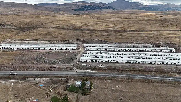 Erzurum'da 300 işyeri kapasitesine sahip Mobilyacılar Sitesi'nin inşaatı sürüyor