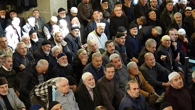 Erzurum'da 500 yıllık 1001 Hatim geleneğinin duası yapıldı