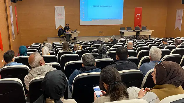 Erzurum'da Acil Müdahale Ekiplerine Yangın Güvenliği Eğitimi Düzenlendi