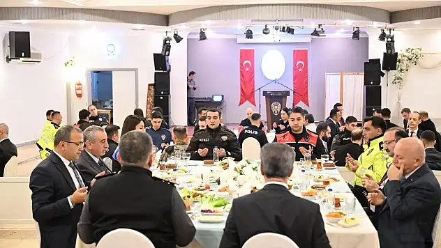 Erzurum'da anlamlı buluşma: Vali Baruş'tan emniyete teşekkür